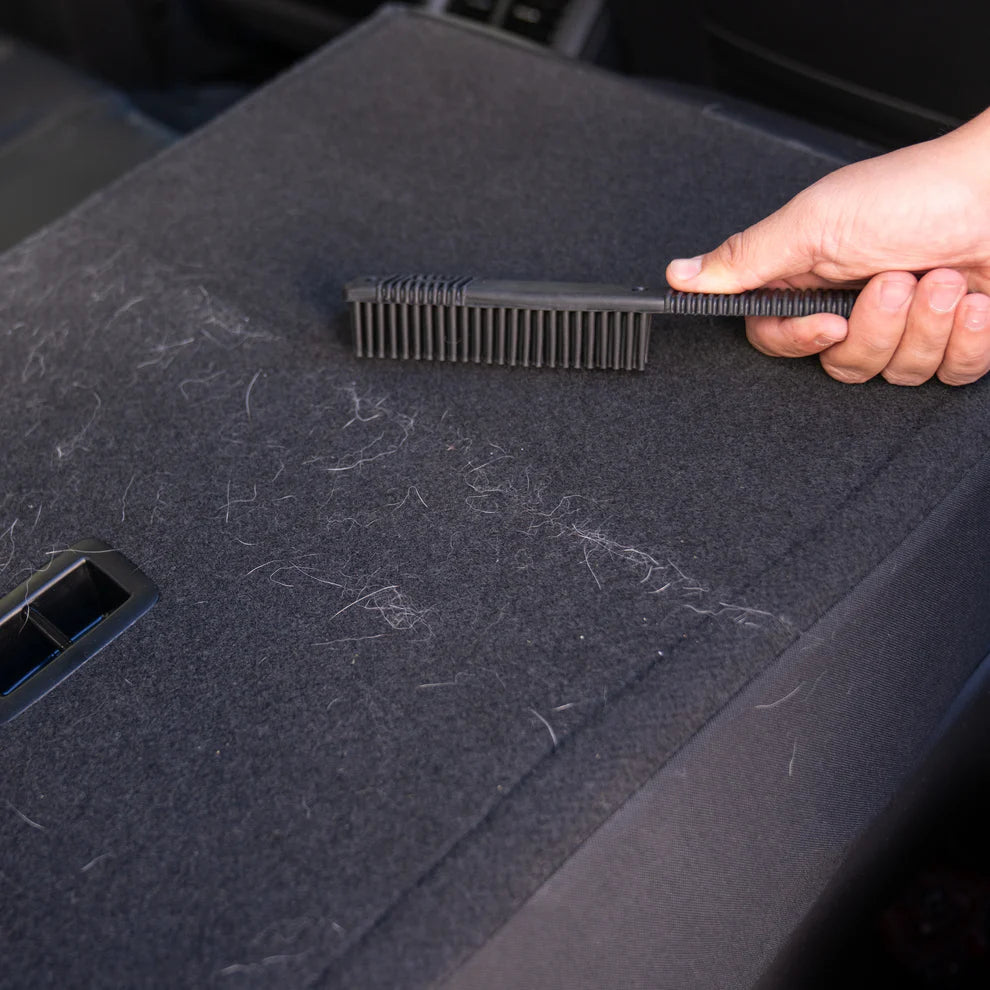 فرشاة إزالة شعر الحيوانات الأليفة المطاطية الاحترافية من كيميكال جايز